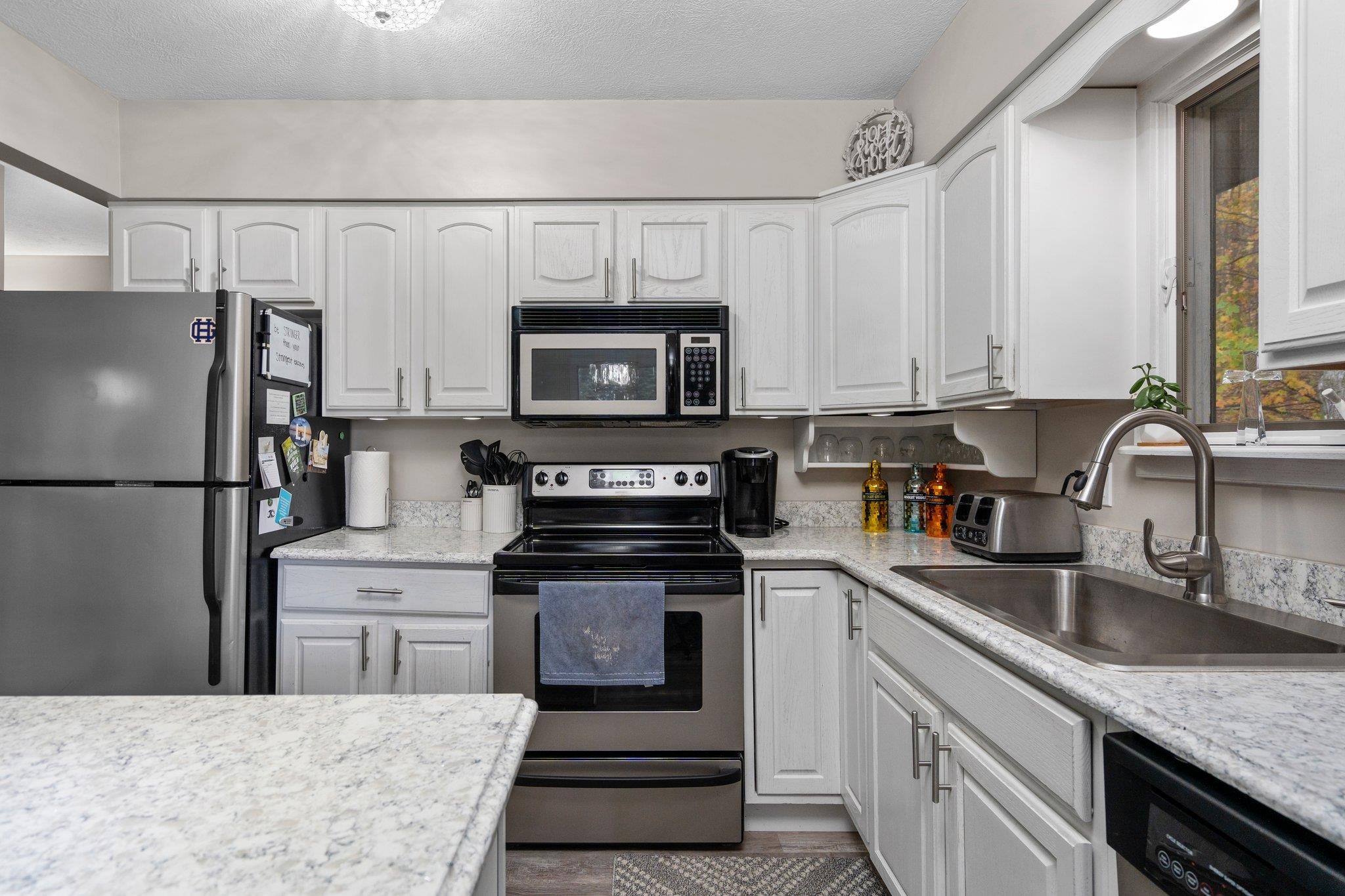 4525 Strait Road Traverse City, MI 49685 - Photo 10 of 67
