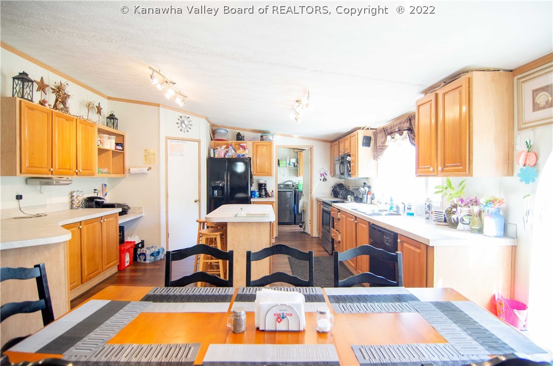 1053 Hedrick Road Scott Depot, WV 25560 - Photo 21 of 26 Gallery Image 21