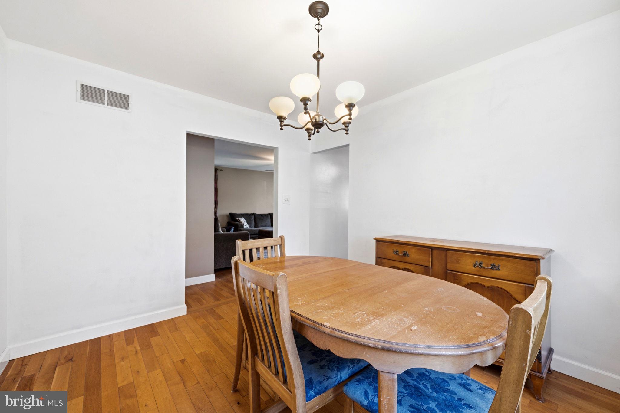 905 Amosland Road Morton, PA 19070 - Photo 13 of 44 Bright and inviting dining space.