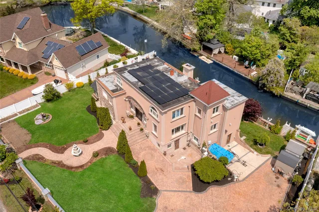 $6,500 | 54 Shore Drive, Oakdale, NY 11769