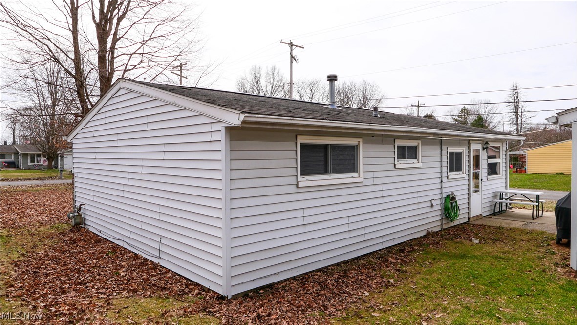 3047 Shelly Road Ravenna, OH 44266 - Photo 5 of 34 Gallery Image 5