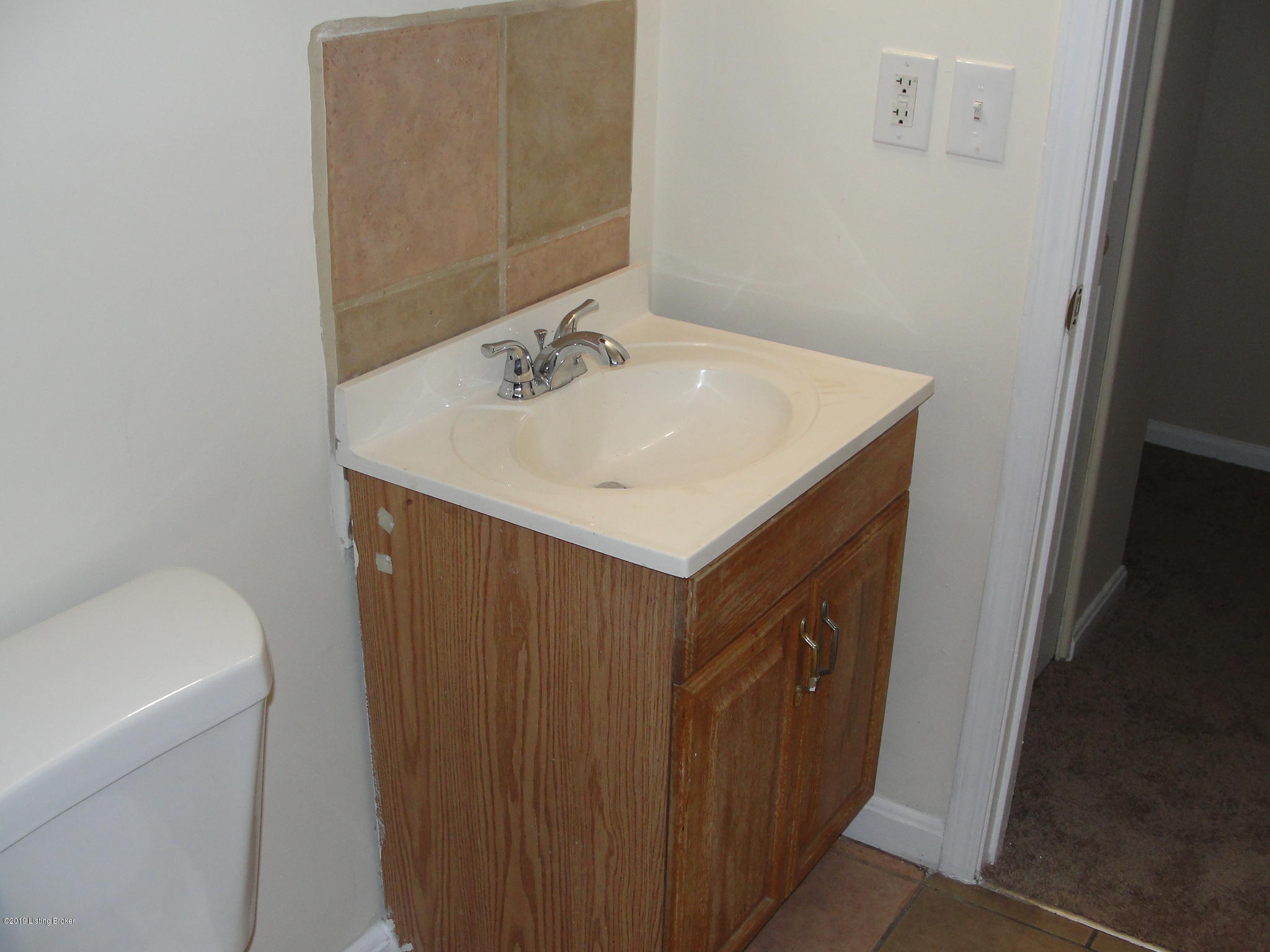 11013 Torrington Road Louisville, KY 40272 - Photo 12 of 19 2019-11-21 12.26.43