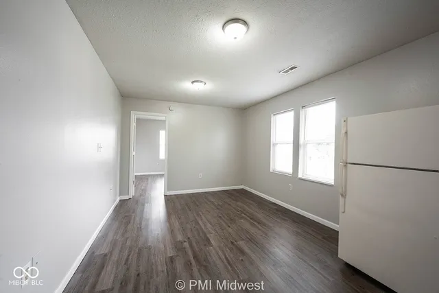 $749 | 3014 West 10th Street, Unit 4, Indianapolis, IN 46222