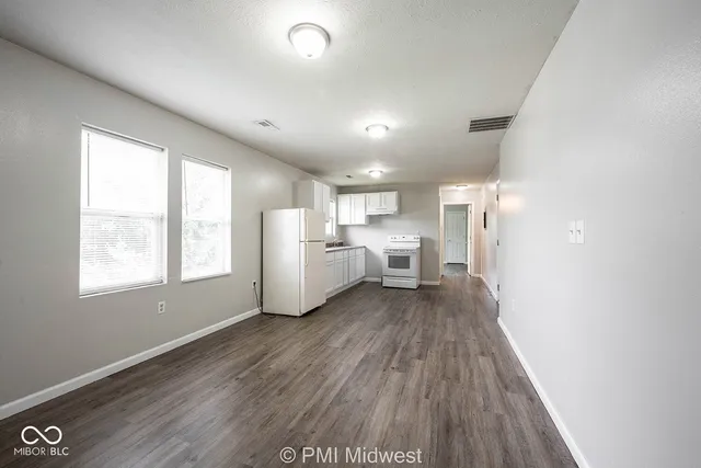 $749 | 3014 West 10th Street, Unit 4, Indianapolis, IN 46222