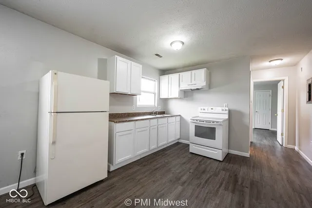 $749 | 3014 West 10th Street, Unit 4, Indianapolis, IN 46222