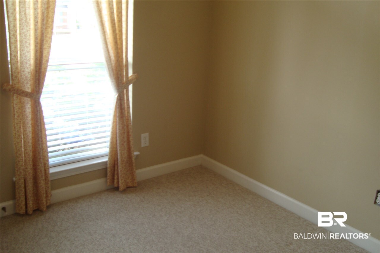 10591 South Side Loop Fairhope, AL 36532 - Photo 11 of 21