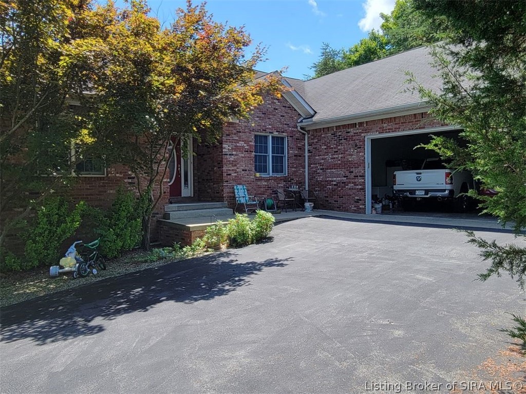 10115 Lotticks Corner Road Southeast Elizabeth, IN 47117 - Photo 2 of 32 Gallery Image 2