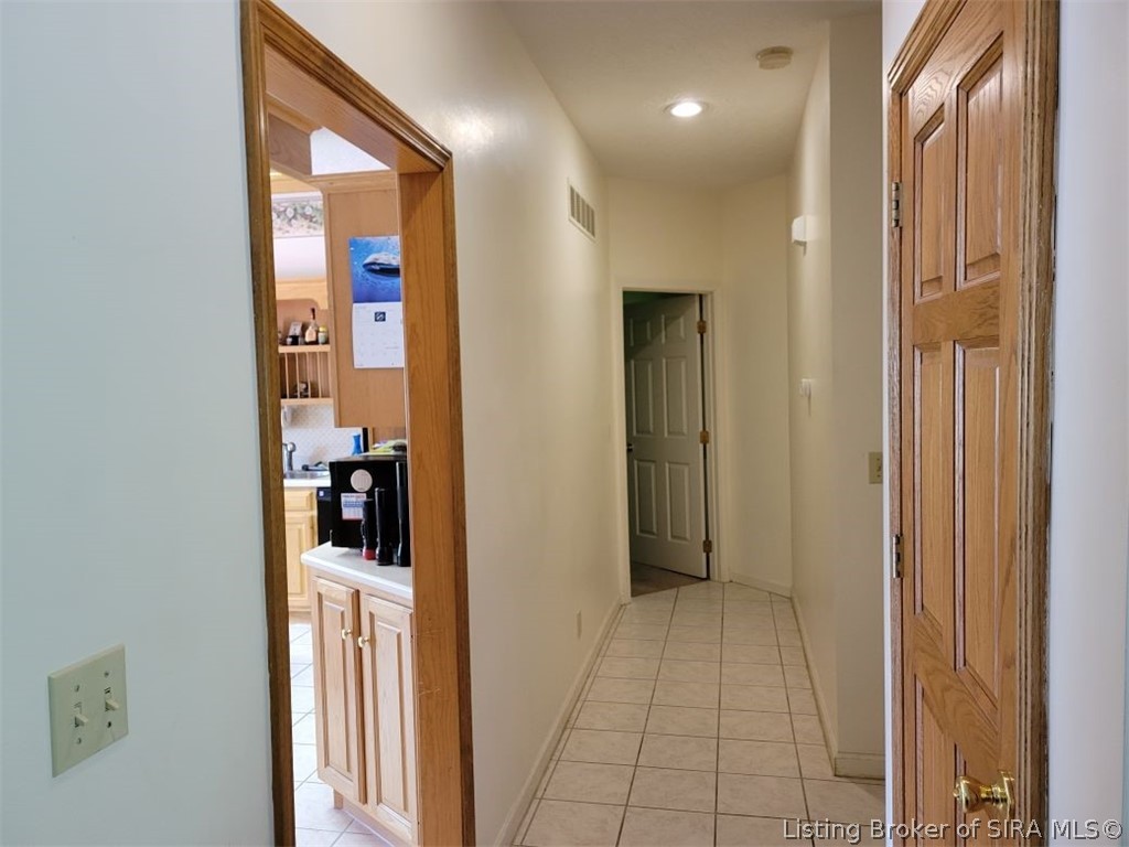 10115 Lotticks Corner Road Southeast Elizabeth, IN 47117 - Photo 9 of 32 Gallery Image 9