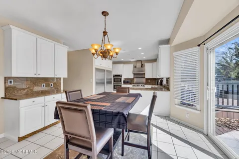 $1,150,000 | 1 Brentwood Drive, Manalapan, NJ 07726