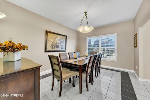 $1,150,000 | 1 Brentwood Drive, Manalapan, NJ 07726