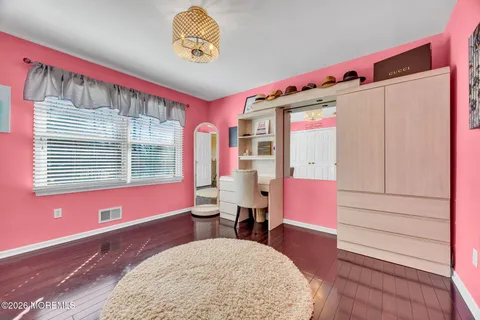 $1,150,000 | 1 Brentwood Drive, Manalapan, NJ 07726