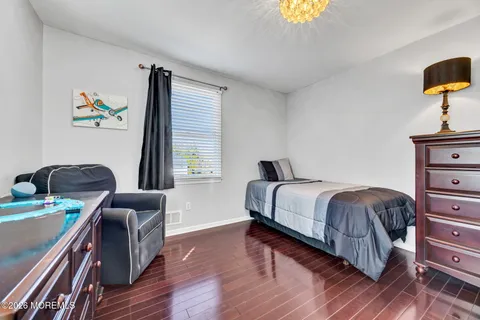 $1,150,000 | 1 Brentwood Drive, Manalapan, NJ 07726