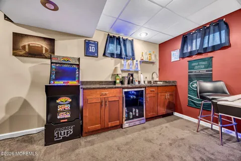 $1,150,000 | 1 Brentwood Drive, Manalapan, NJ 07726