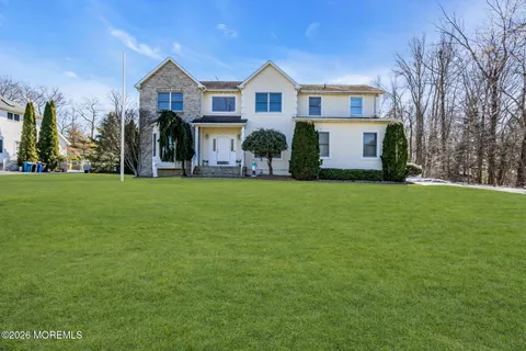 $1,150,000 | 1 Brentwood Drive, Manalapan, NJ 07726
