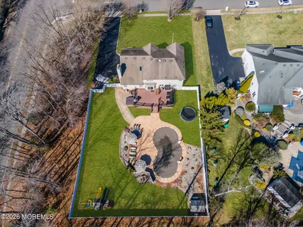 $1,150,000 | 1 Brentwood Drive, Manalapan, NJ 07726