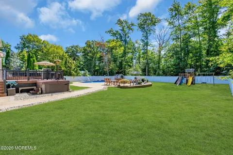 $1,150,000 | 1 Brentwood Drive, Manalapan, NJ 07726