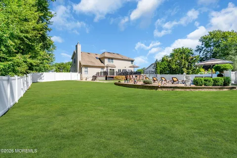 $1,150,000 | 1 Brentwood Drive, Manalapan, NJ 07726