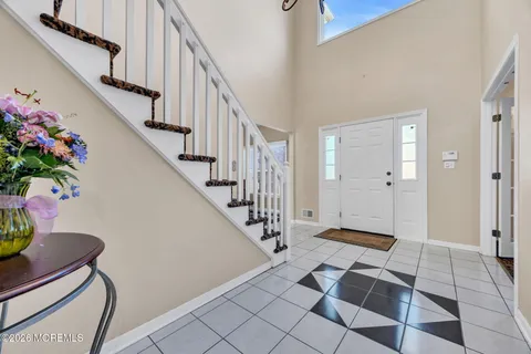 $1,150,000 | 1 Brentwood Drive, Manalapan, NJ 07726