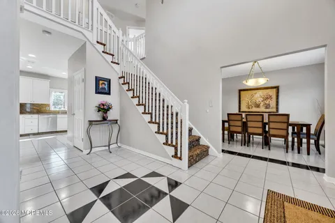 $1,150,000 | 1 Brentwood Drive, Manalapan, NJ 07726