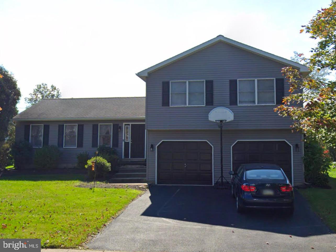 4744 Alisan Road Reading, PA 19606 - Photo 5 of 37 Gallery Image 5