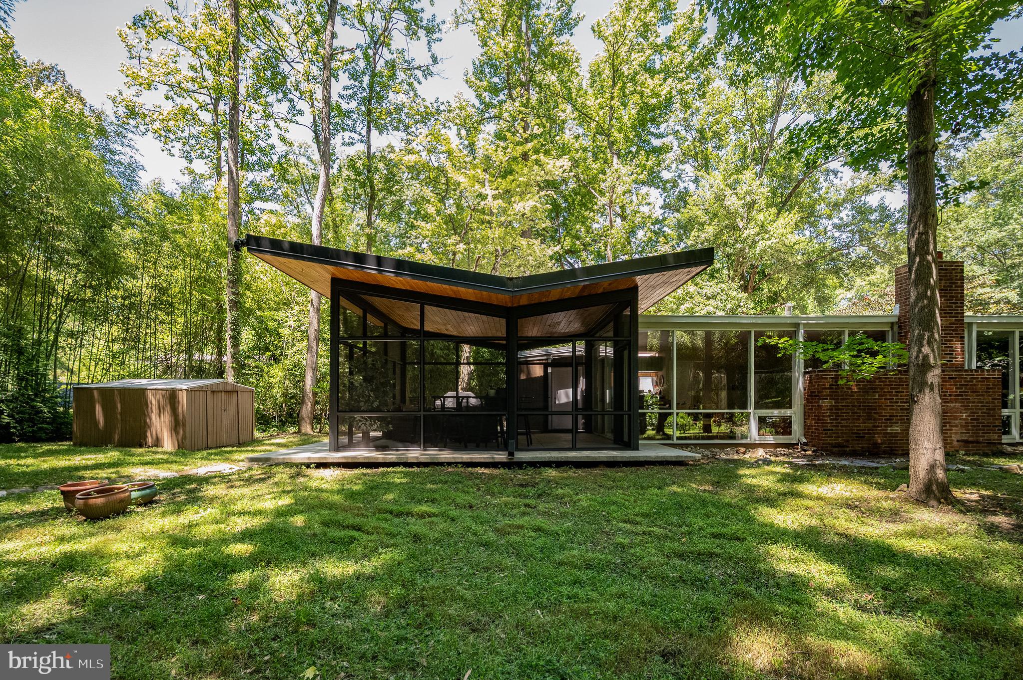 7710 Elba Road Alexandria, VA 22306 - Photo 1 of 50