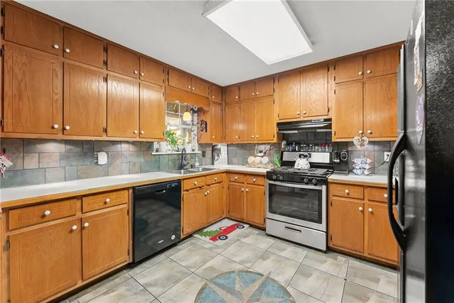 $349,999 | 4647 Laurel Brook Drive, Flowery Branch, GA 30542