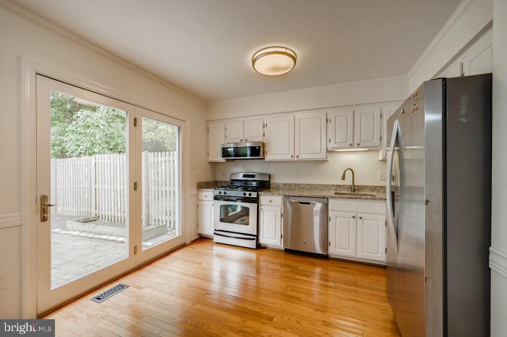 9970 Lake Landing Road Montgomery Village, MD 20886 - Photo 12 of 32