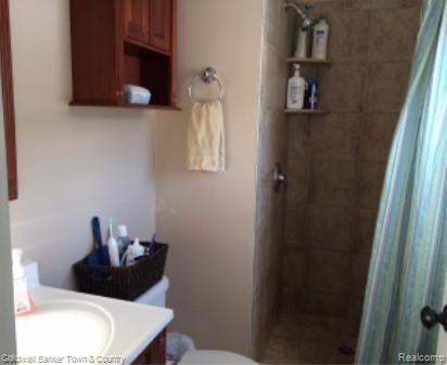 5725 Mack Road Howell, MI 48855 - Photo 16 of 18 Bath with Stand Up Shower