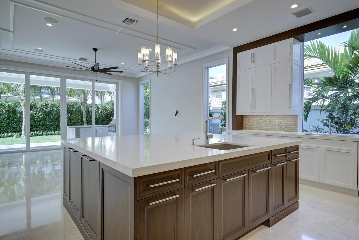 292 Fan Palm Road Boca Raton, FL 33432 - Photo 27 of 57 Kitchen