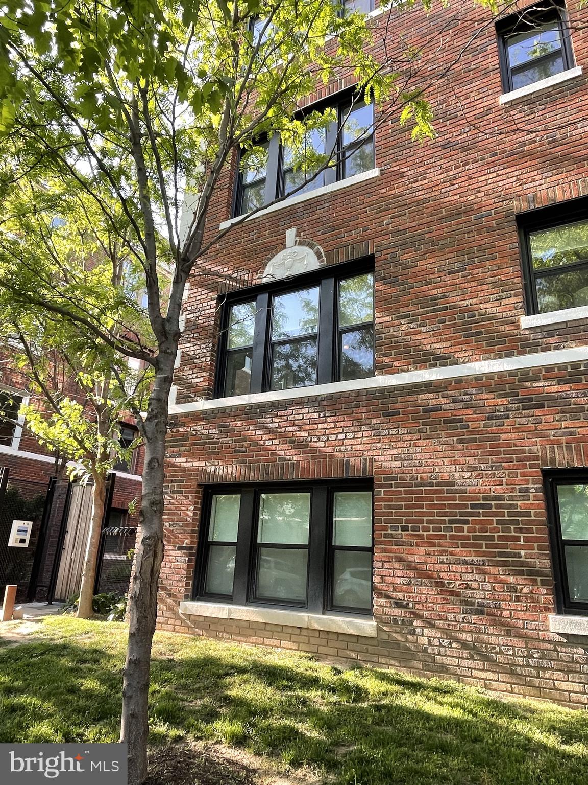 129 W Street Northwest, Unit 204 Washington, DC 20001 - Photo 40 of 46