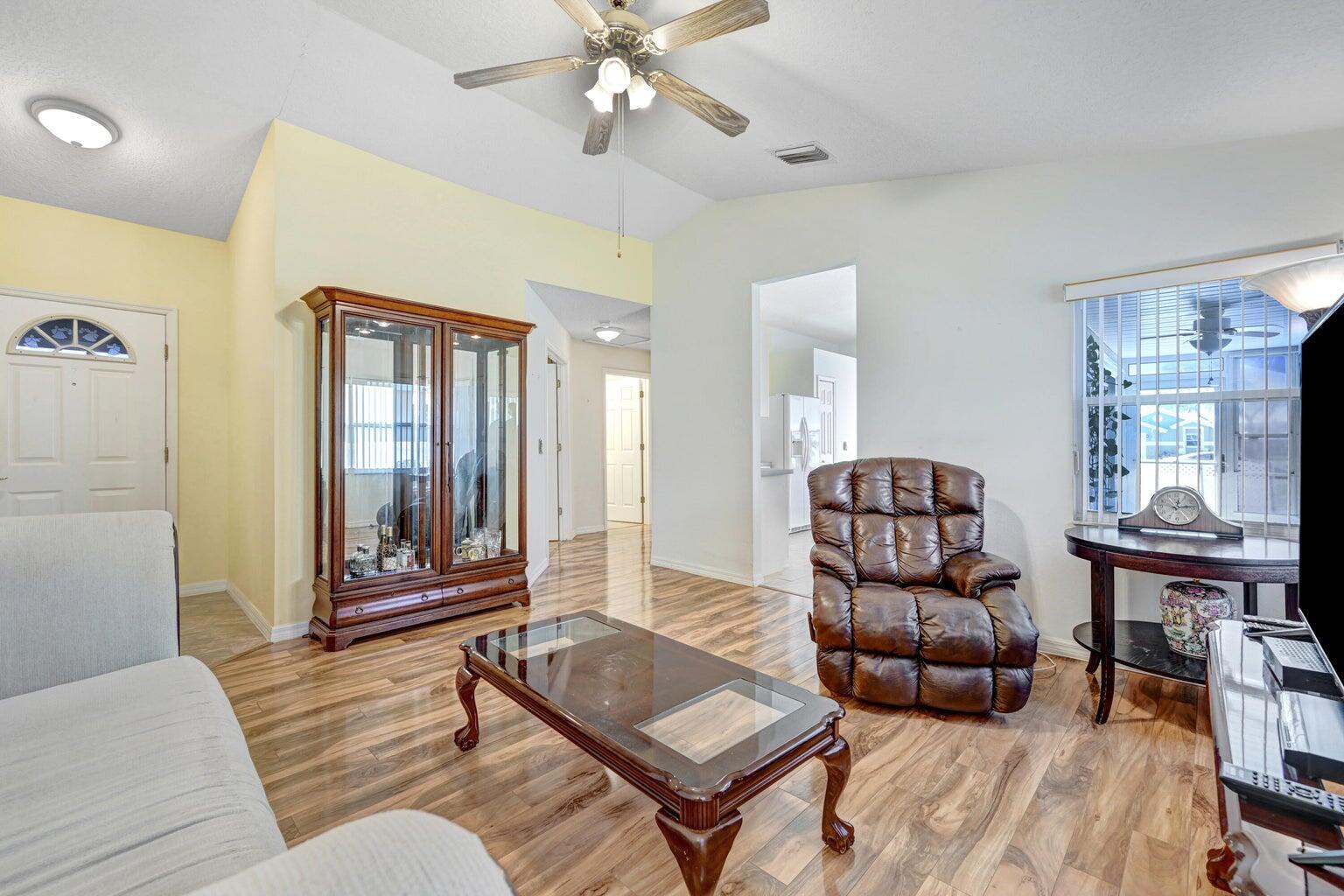 1180 Goldenrod Circle Northeast Palm Bay, FL 32905 - Photo 14 of 30 20240321204730355467000000-o