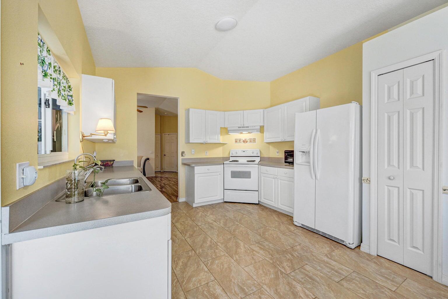 1180 Goldenrod Circle Northeast Palm Bay, FL 32905 - Photo 19 of 30 20240321211908204901000000-o