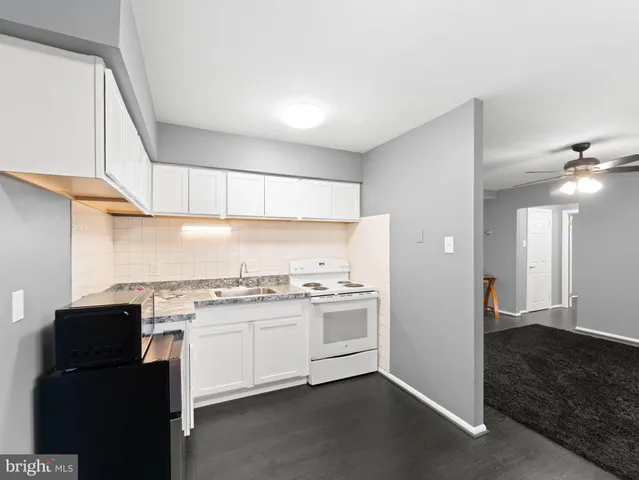 $195,000 | 335 East Lancaster Avenue, Unit E5, Downingtown, PA 19335