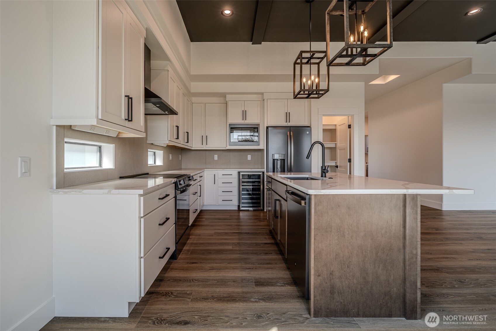 958 Racine Spgs Drive Wenatchee, WA 98801 - Photo 5 of 25 Gallery Image 5