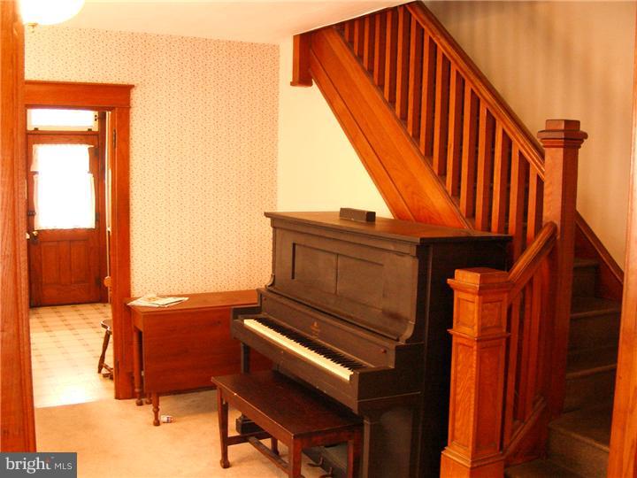 400 State Street Shillington, PA 19607 - Photo 7 of 21 Dining Room