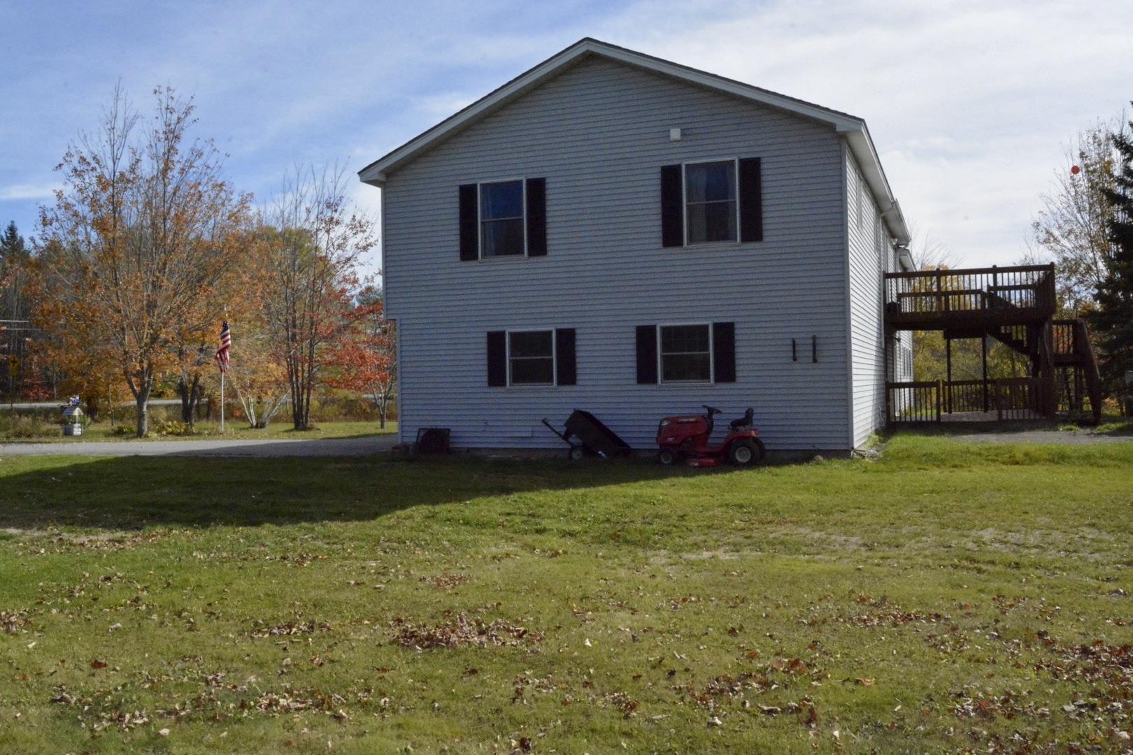 3922 Union Street Levant, ME 04456 - Photo 5 of 38 97F931FD-DEA5-4FA0-B0F3-77F3B0025ABA_1_2