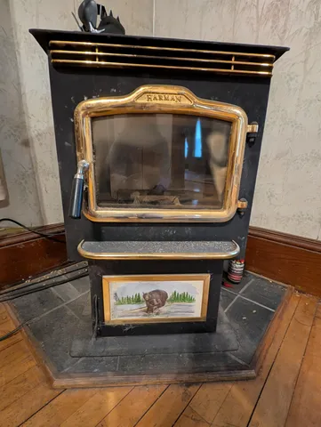 $499,000 | 90 Bunker Hill Street, Lancaster, NH 03584