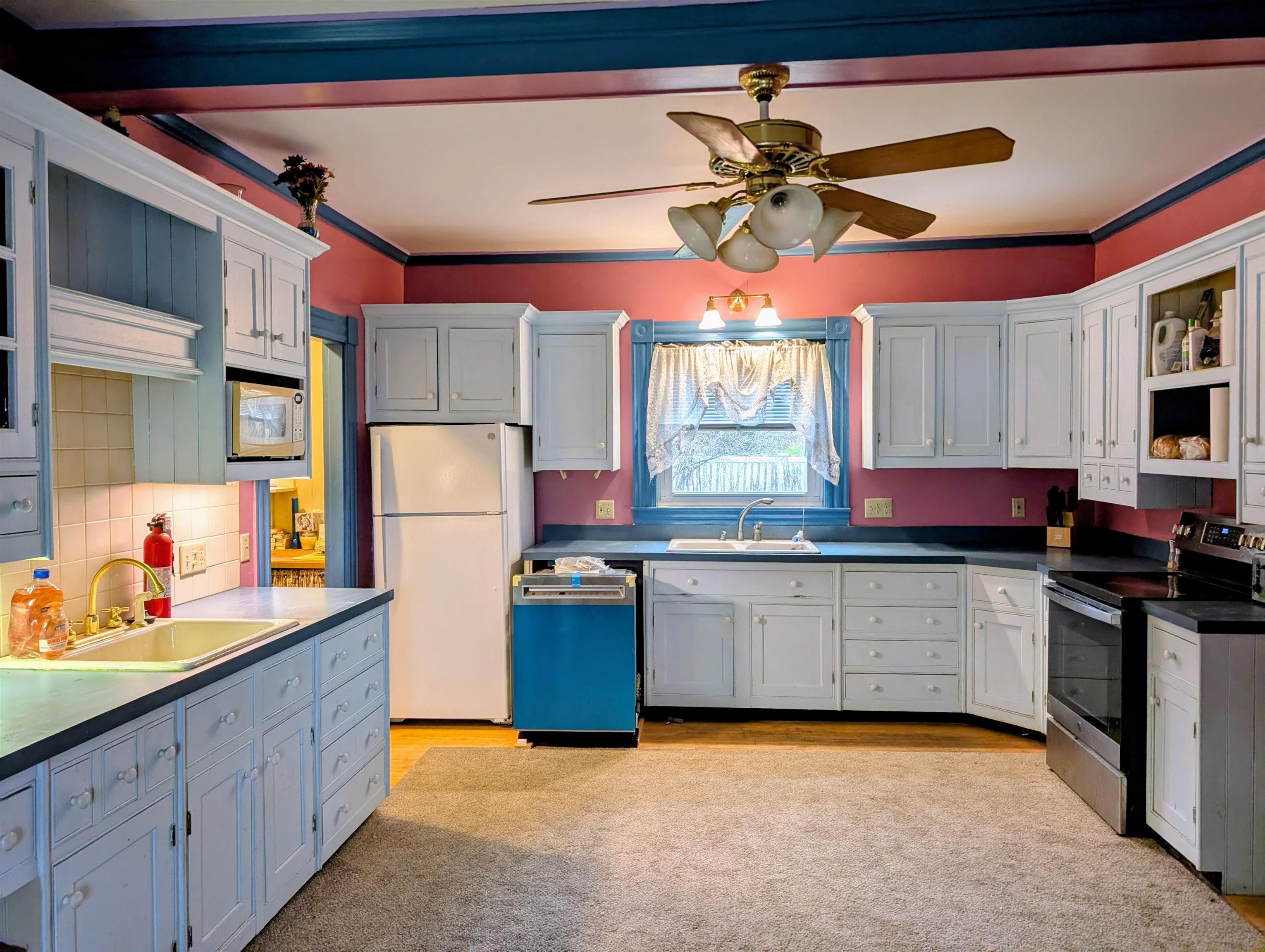 90 Bunker Hill Street Lancaster, NH 03584 - Photo 10 of 39