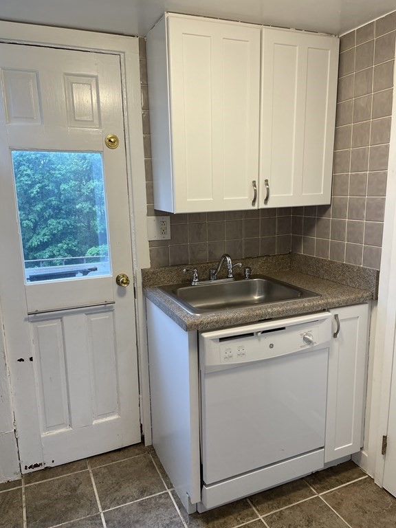 156 First Parish Road, Unit 5 Scituate, MA 02066 - Photo 11 of 15