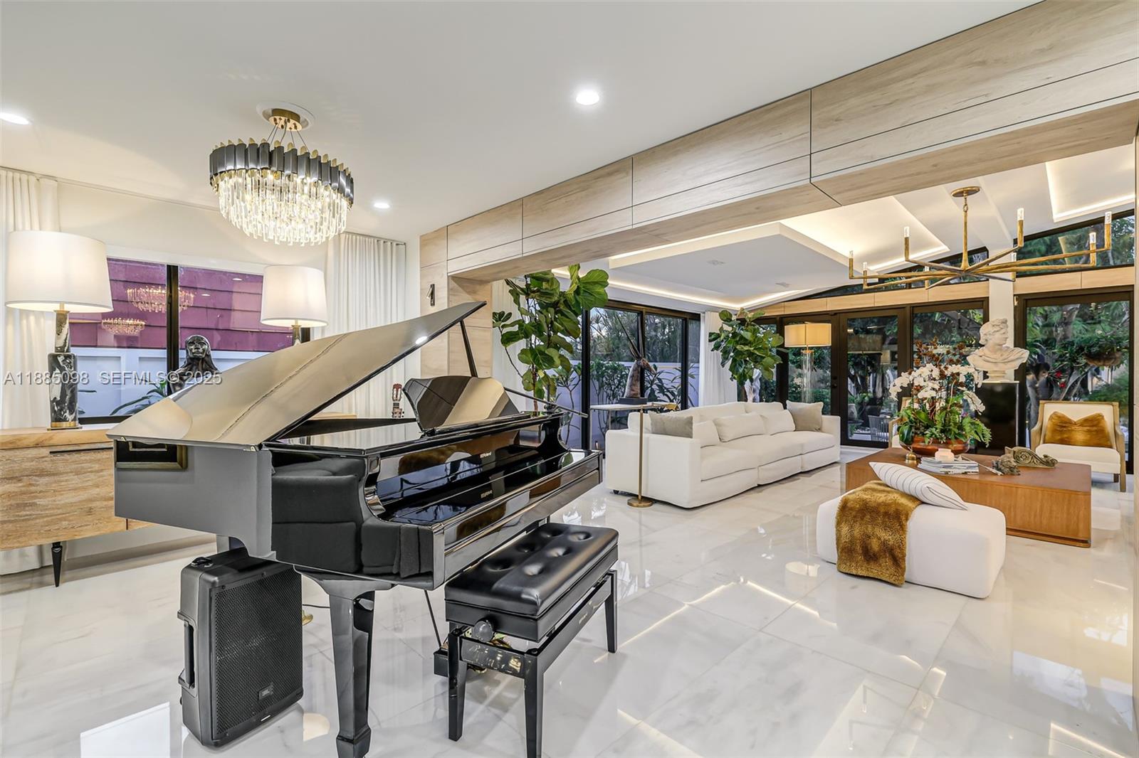 8761 Southwest 56th Street Miami, FL 33165 - Photo 12 of 72