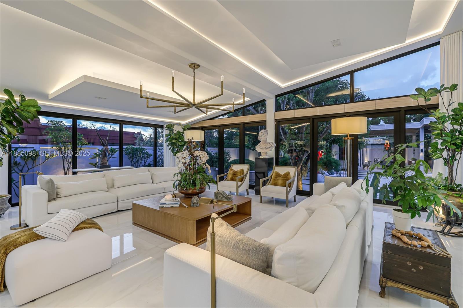 8761 Southwest 56th Street Miami, FL 33165 - Photo 16 of 72