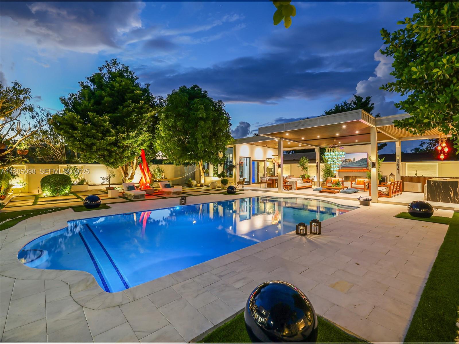 8761 Southwest 56th Street Miami, FL 33165 - Photo 68 of 72