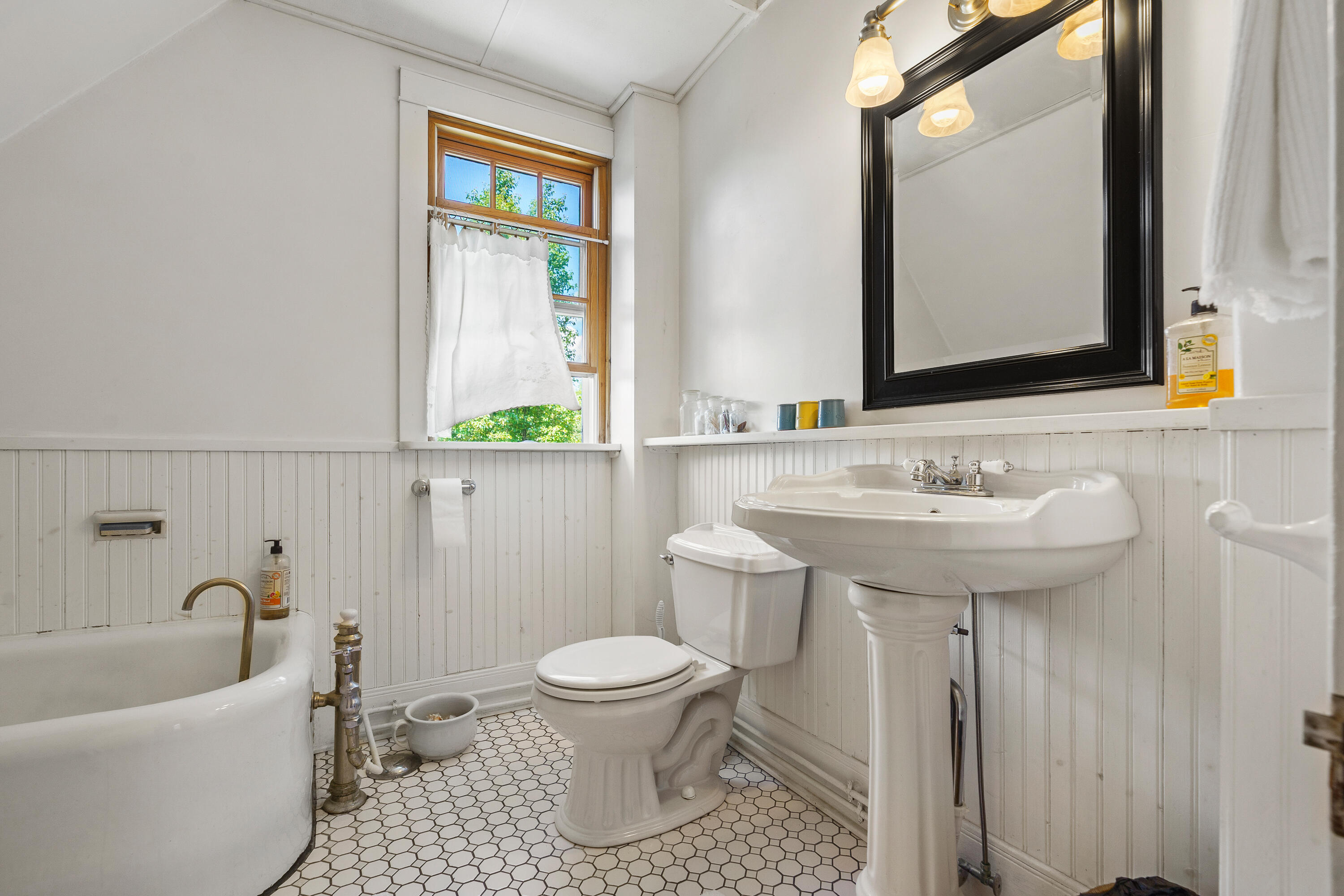 4 Meadow Cove Road Boothbay, ME 04544 - Photo 41 of 59 42