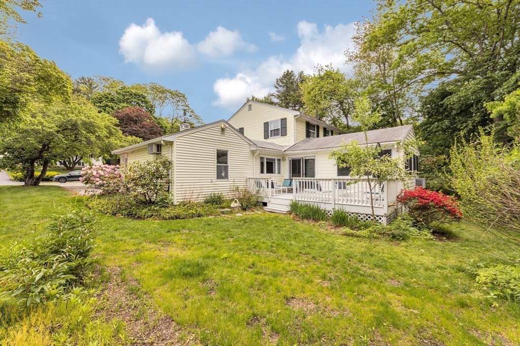 4 Old Wood Road Framingham, MA 01701 - Photo 32 of 39