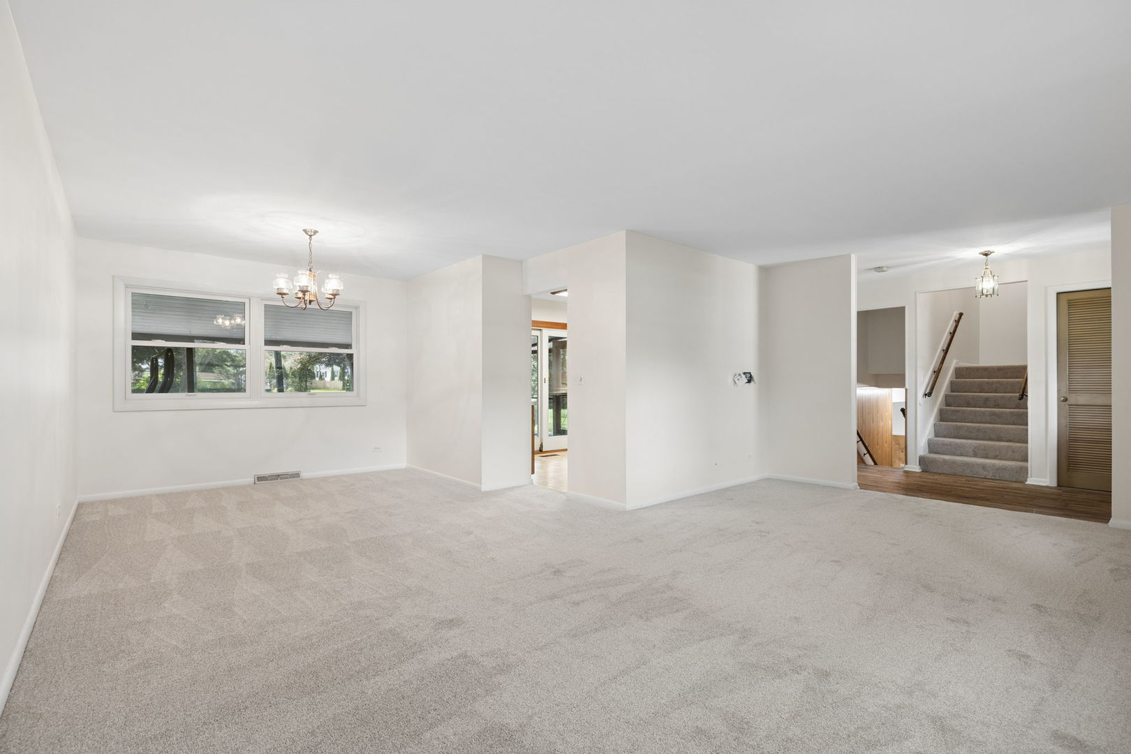 5845 Lenox Road Lisle, IL 60532 - Photo 2 of 18