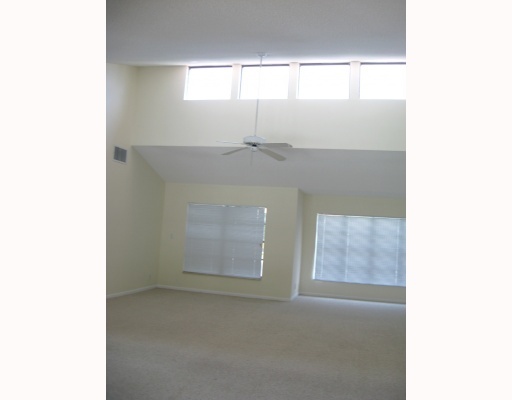 7072 San Sebastian Circle Boca Raton, FL 33433 - Photo 10 of 14 Additional Photo