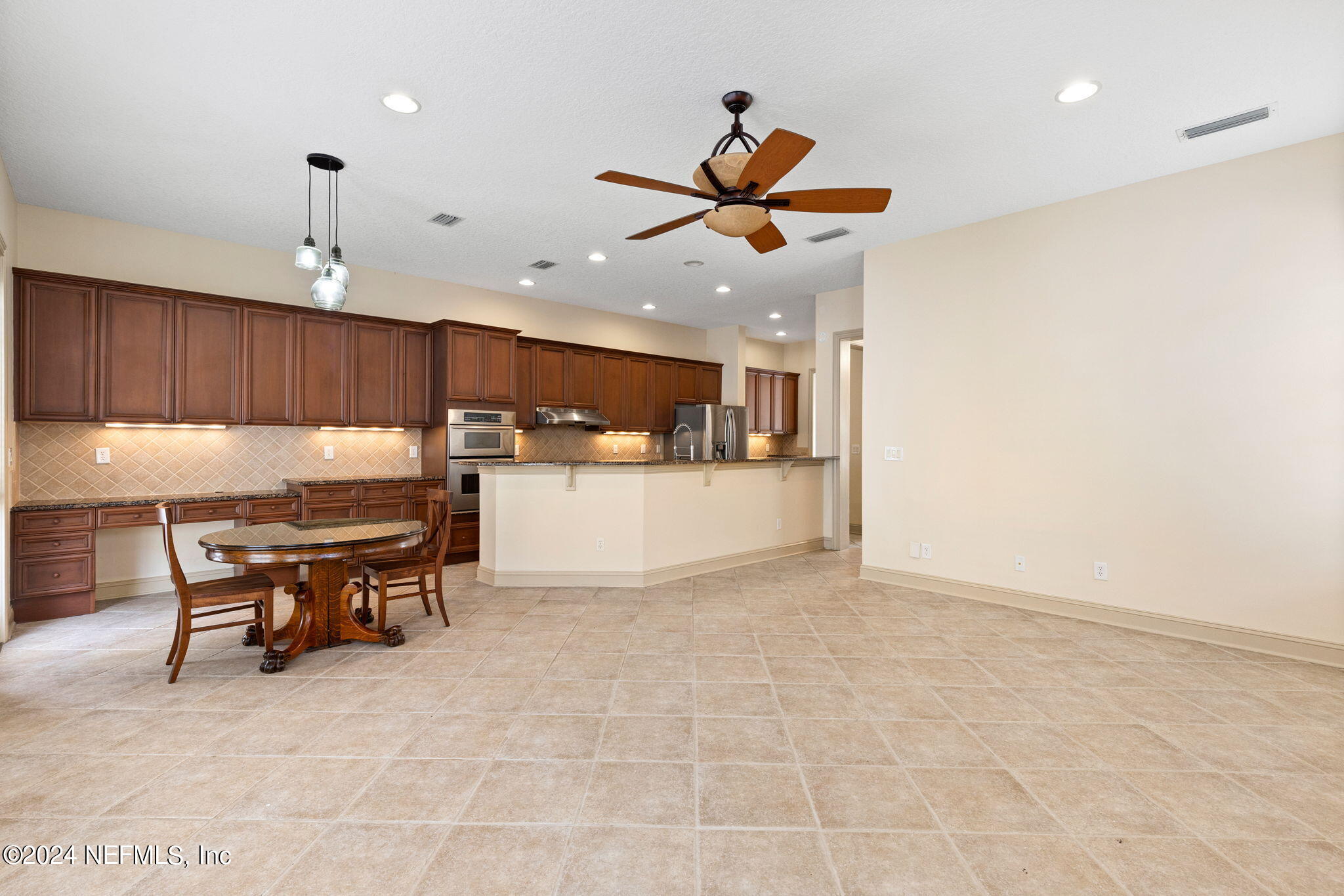 650 South Loop Parkway St. Augustine, FL 32095 - Photo 8 of 42 Kitchen 3