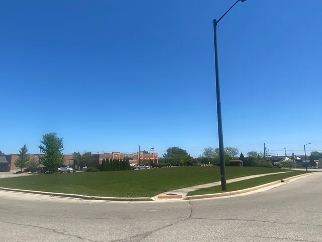 $299,000 | 1824 30th Avenue, Kenosha, WI 53144