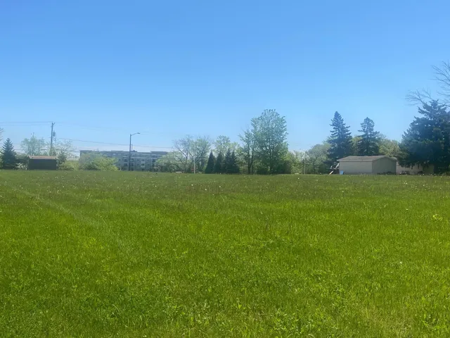 $299,000 | 1824 30th Avenue, Kenosha, WI 53144