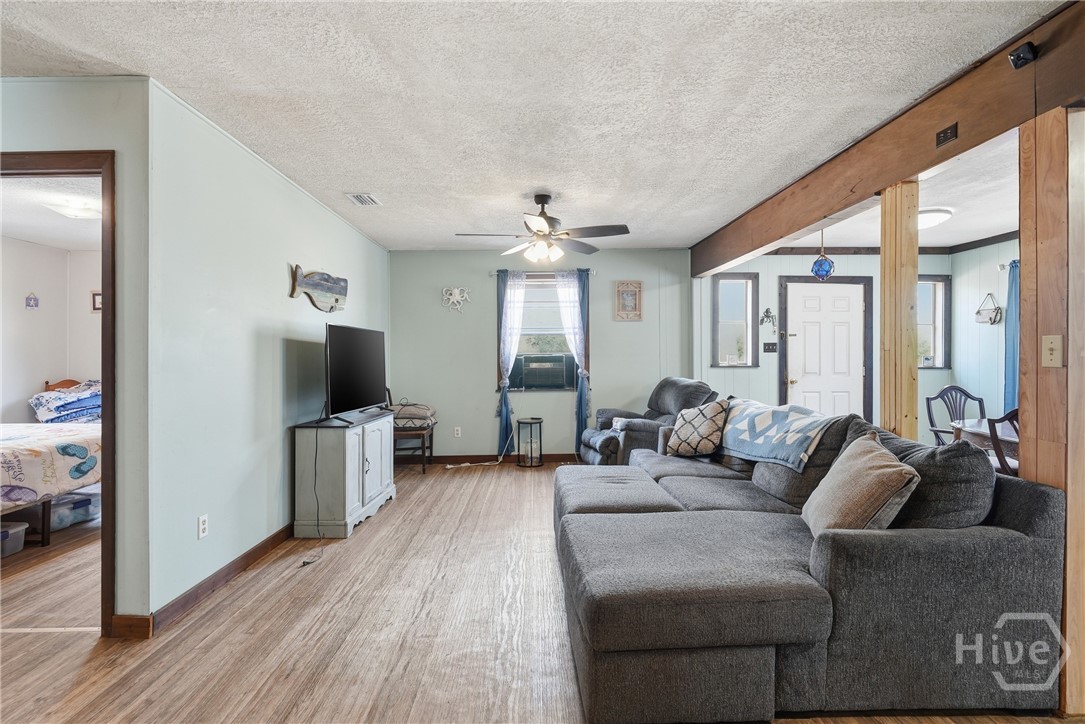 279 Outback Loop Hoboken, GA 31542 - Photo 10 of 32